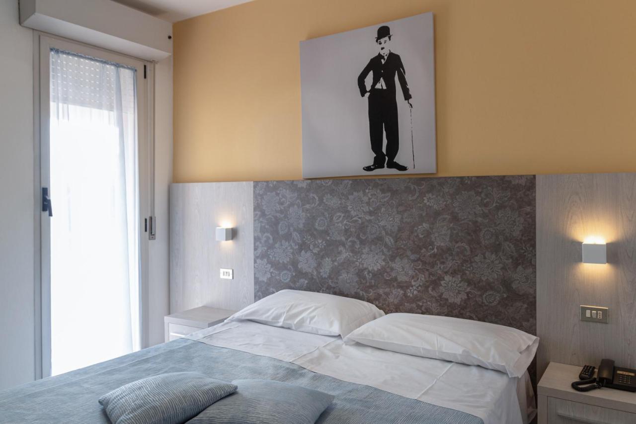 Hotel Boston Cesenatico Eksteriør billede
